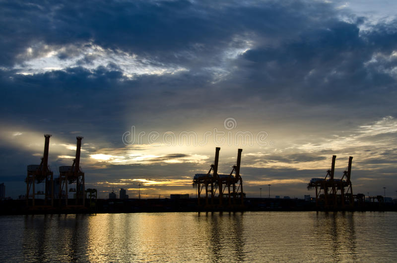 “AG亚娱集团官方”吐鲁番消防:消防安全意识要从娃娃抓起(图3) ag亚娱官网