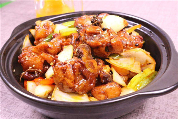 【AG亚娱集团官方】凡是对非洲有利的事,全世界都应该尽力做_时事政治_中公教育网