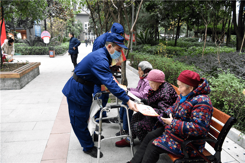 AG亚娱集团_
文明城区建设 渝中消防在行动(图8) AG亚娱集团_
文明城区建设 渝中消防在行动(图8)