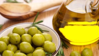 AG亚娱集团-香港40岁励志辣妈,努力创业成为最美女企业家