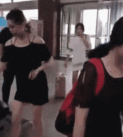 搞笑GIF:你们喜欢这个小姐姐蜘蛛侠吗?最近其他平台都很火 -AG亚娱集团(图8)
搞笑GIF:你们喜欢这个小姐姐蜘蛛侠吗?最近其他平台都很火 -AG亚娱集团(图8)