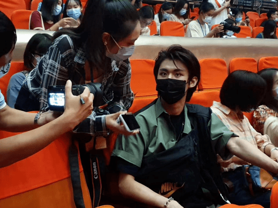 今天是第21个记者节 高新区(江海区)祝所有新闻媒体事情者节日快乐!‘AG亚娱集团’(图39)
今天是第21个记者节 高新区(江海区)祝所有新闻媒体事情者节日快乐!‘AG亚娱集团’(图39)