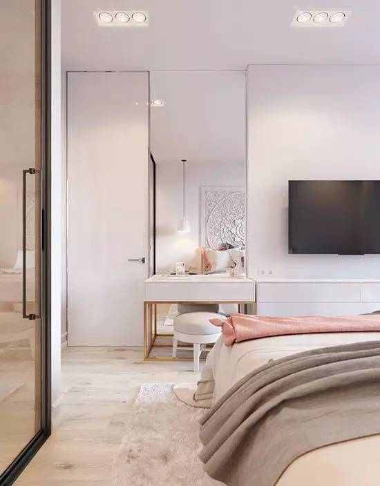 “ag亚娱官网”沪1100辆公交车将进行安全升级 司机“打哈欠”等将提醒