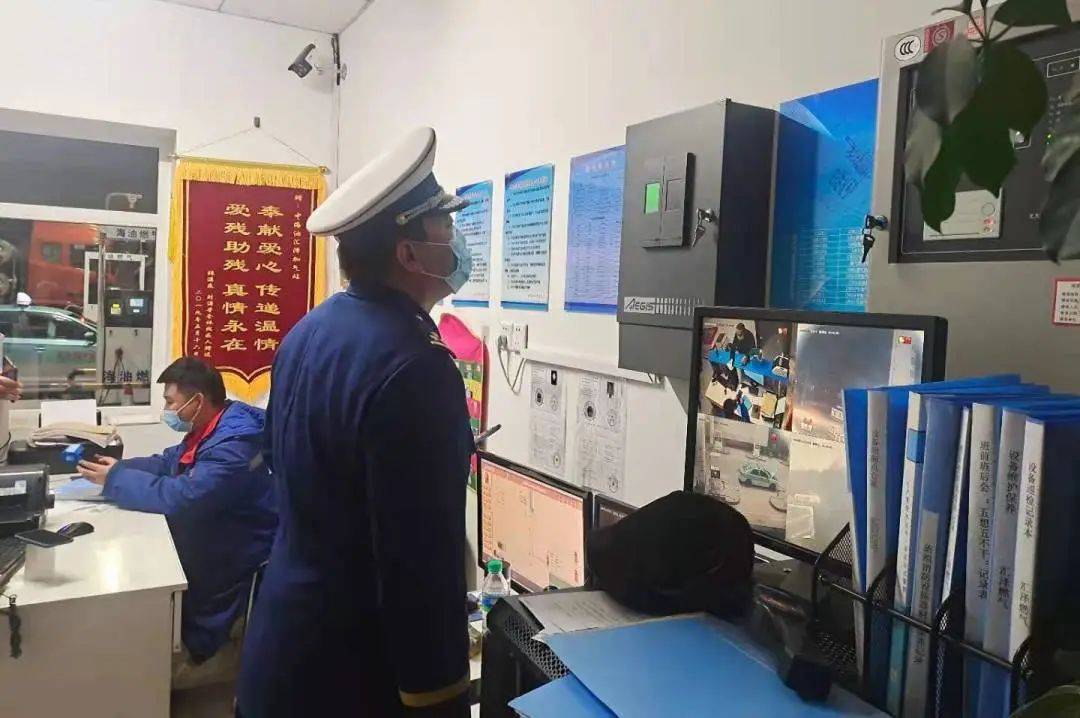 
高新开发区消防救援大队组织开展消防宁静夜查行动【AG亚娱集团官方】(图2)